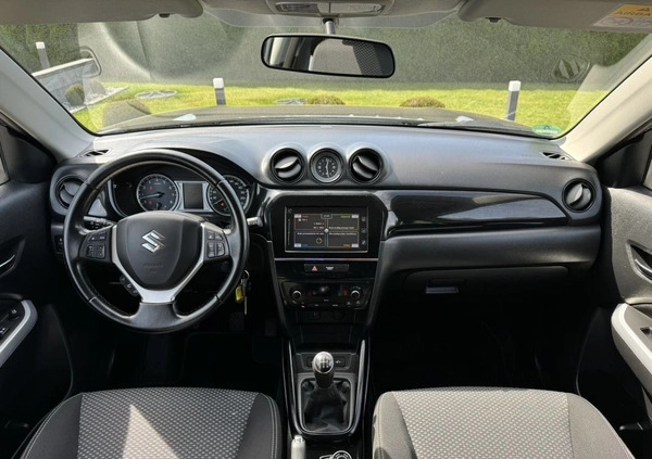 Suzuki Vitara cena 68900 przebieg: 162000, rok produkcji 2015 z Radom małe 137